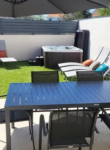 Le Beluga Spa Nantes Bouguenais Aeroport