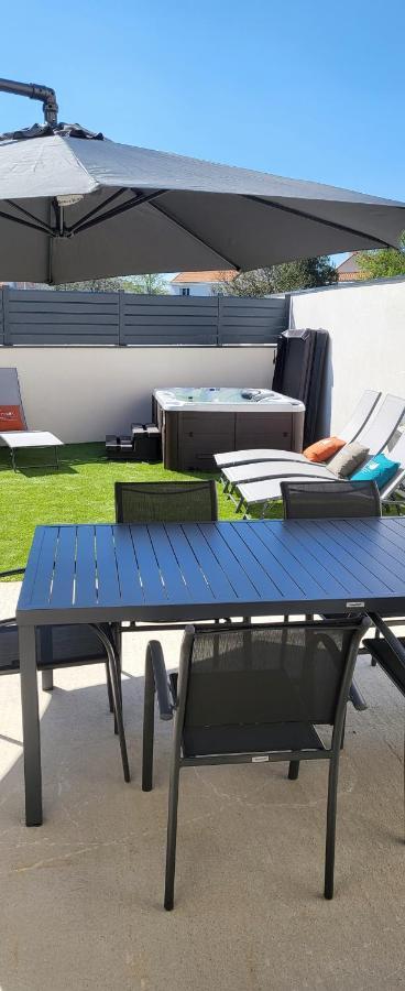 Le Beluga Nantes Aeroport Hébergement de vacances Bouguenais
